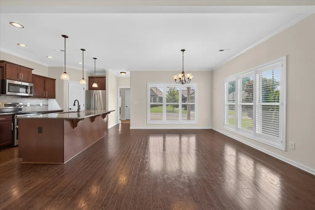 202 Dorchester Circle Clarksville TN 37043