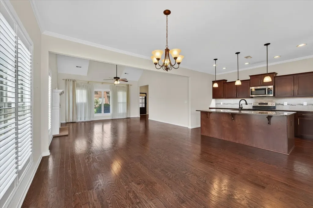 202 Dorchester Circle Clarksville TN 37043