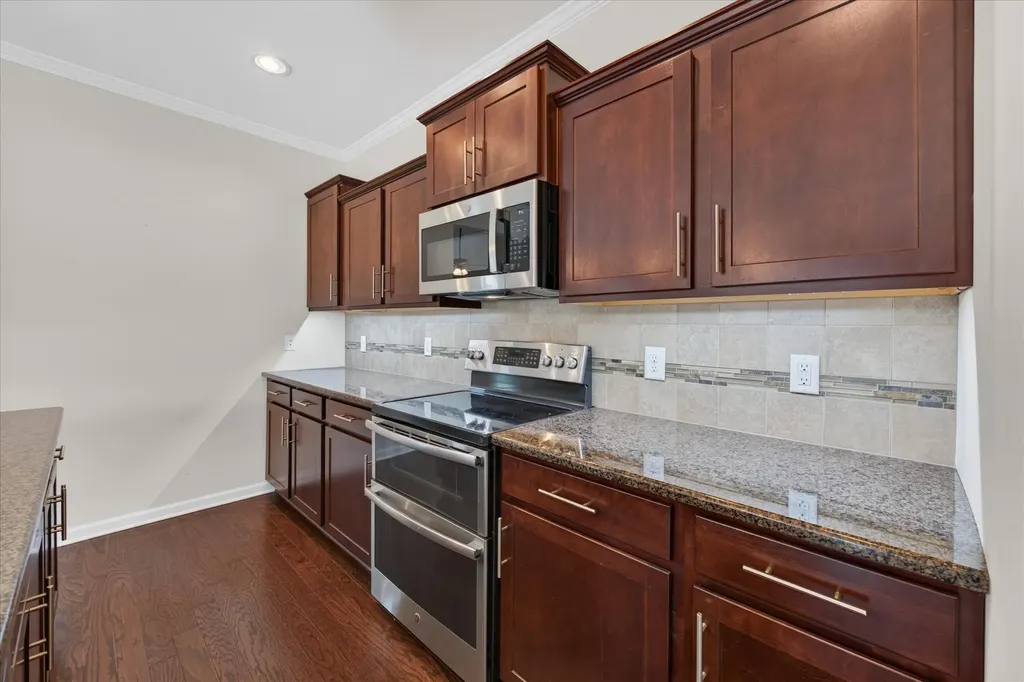 202 Dorchester Circle Clarksville TN 37043