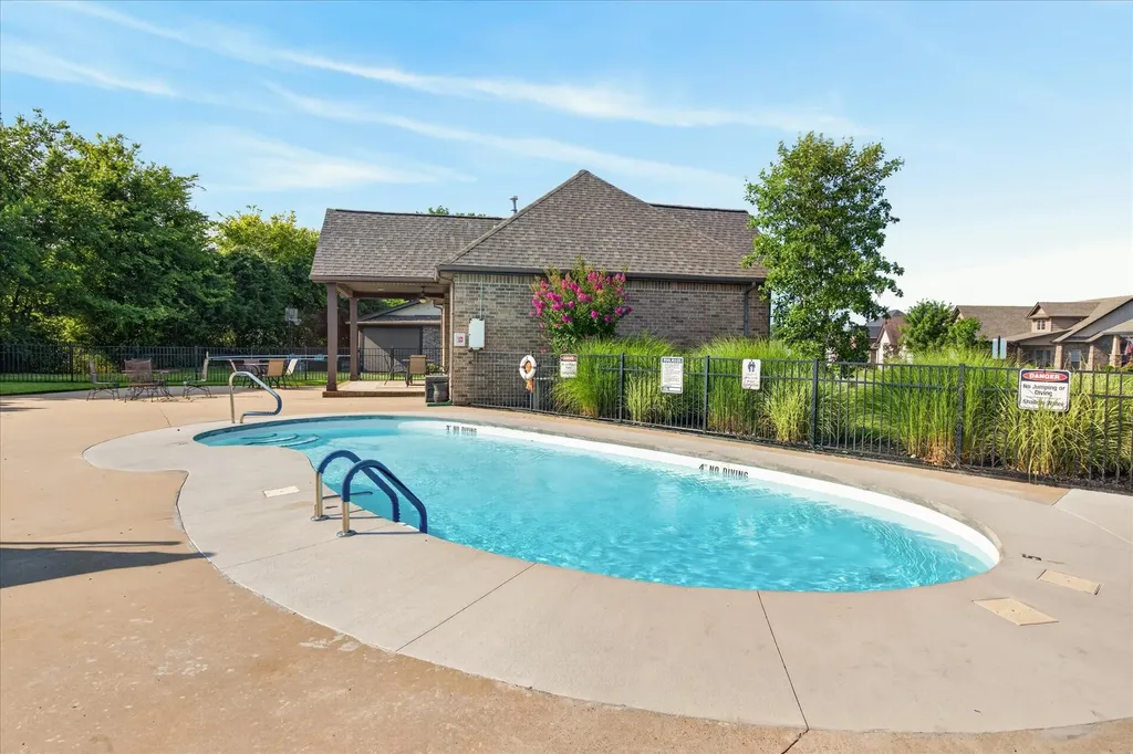 202 Dorchester Circle Clarksville TN 37043