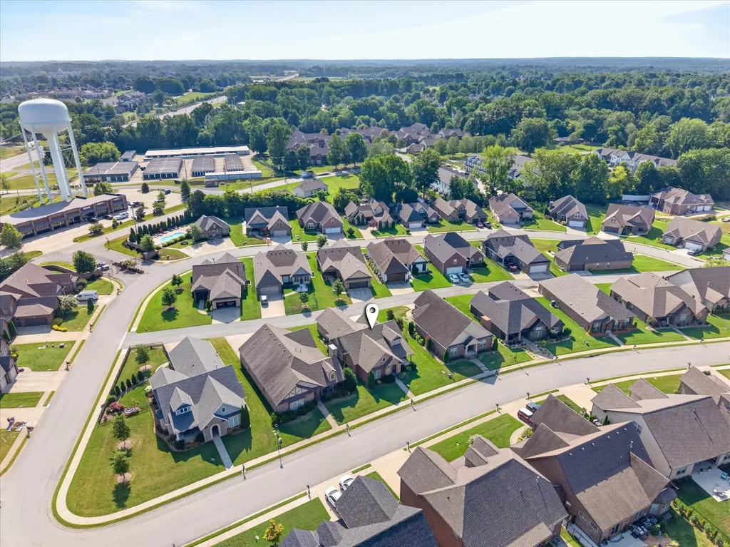 202 Dorchester Circle Clarksville TN 37043
