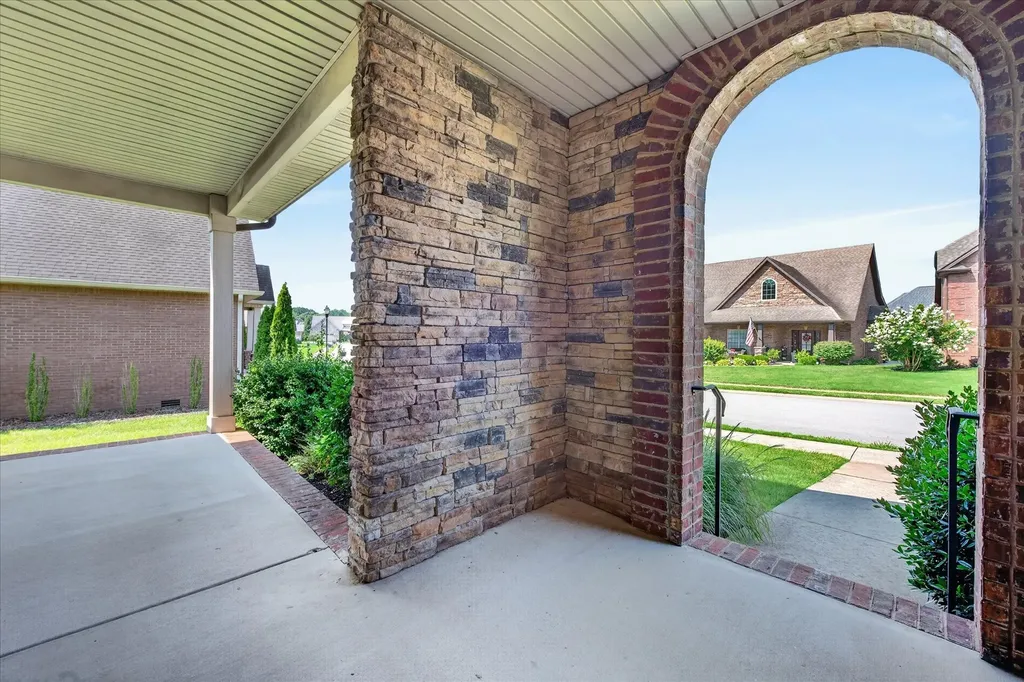 202 Dorchester Circle Clarksville TN 37043