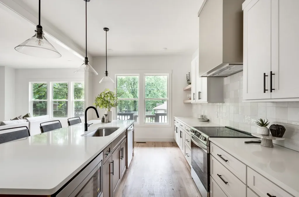 2430 Little Avenue Nashville TN 37206