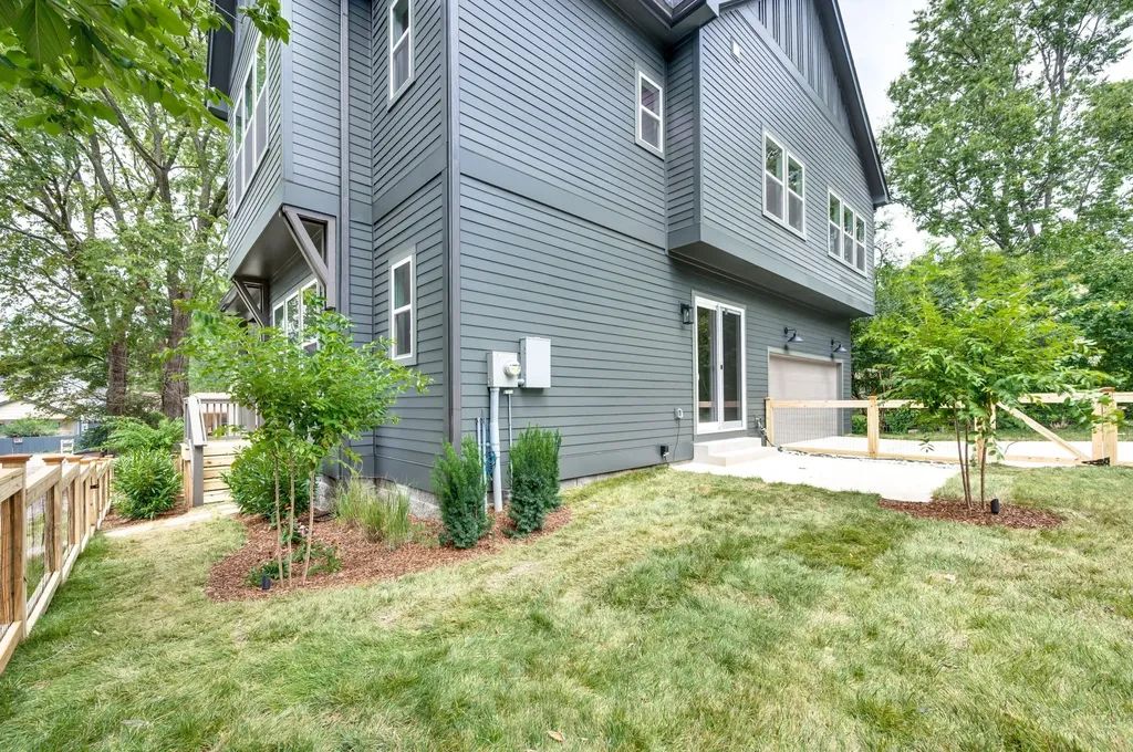 2430 Little Avenue Nashville TN 37206