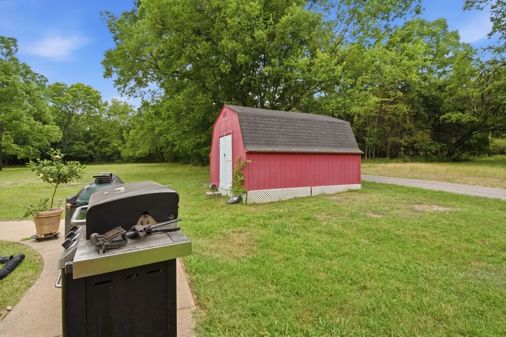 76 W Caldwell Street Mount Juliet TN 37122