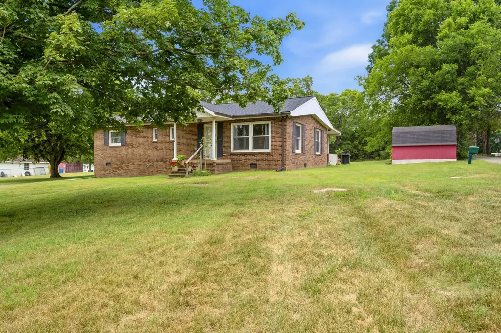 76 W Caldwell Street Mount Juliet TN 37122