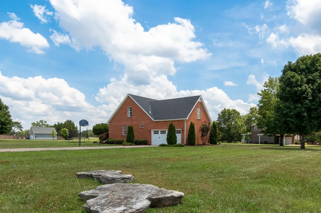 3024 Chapel Hills Drive Murfreesboro TN 37129