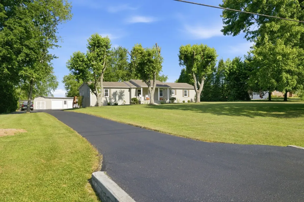 2613 Country Haven Drive Thompsons Station TN 37179