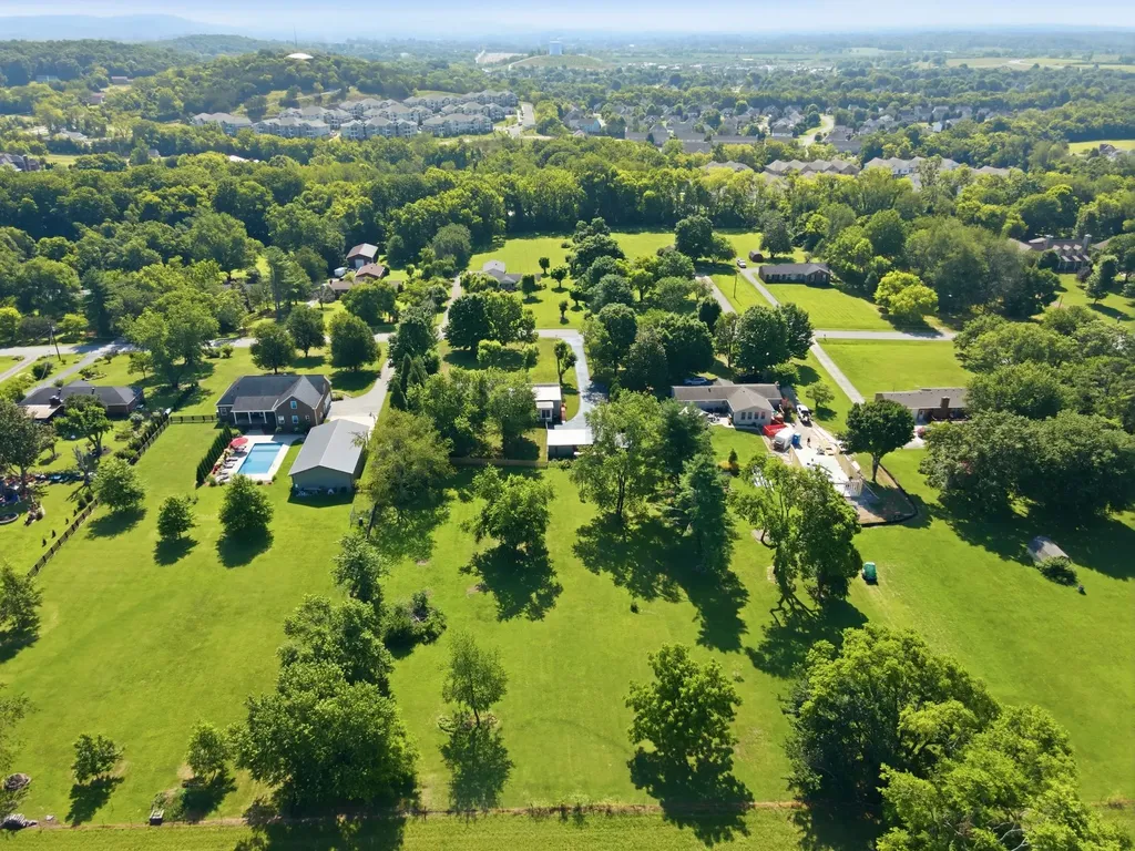 2613 Country Haven Drive Thompsons Station TN 37179