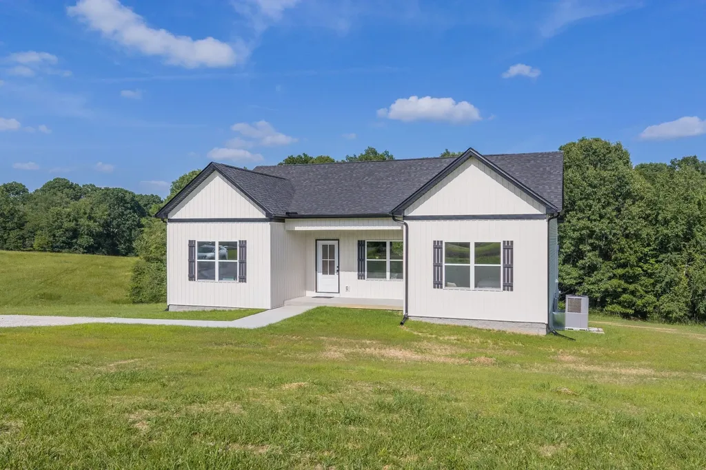 831 Wells Road Dickson TN 37055