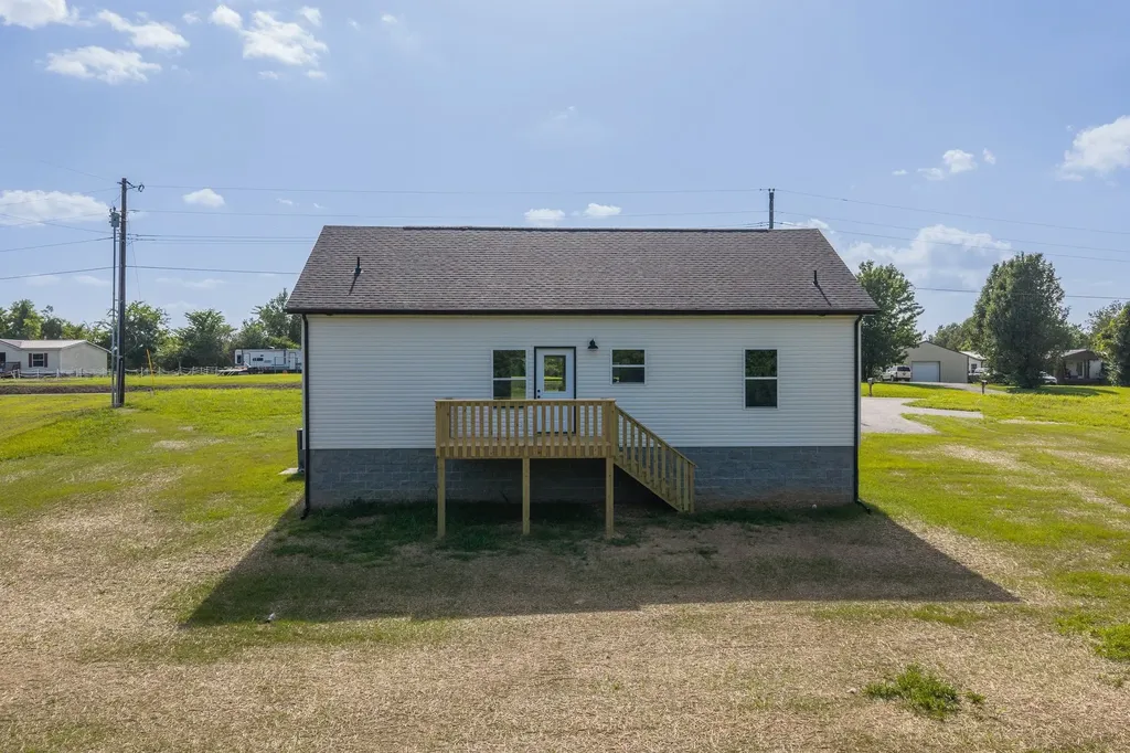 831 Wells Road Dickson TN 37055