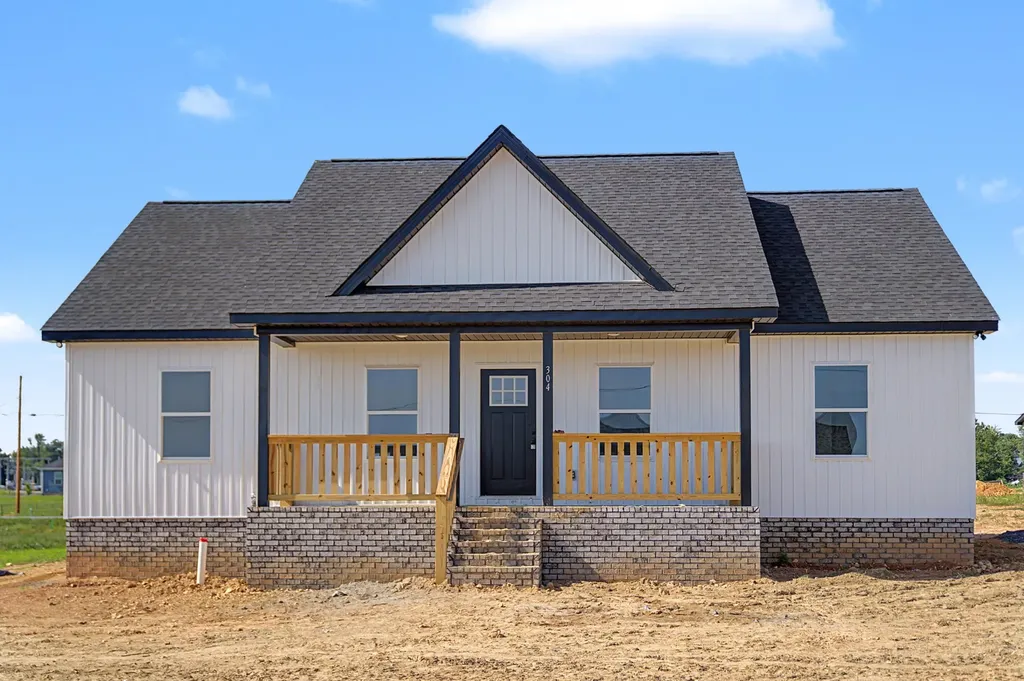 304 Irene Court Lafayette TN 37083