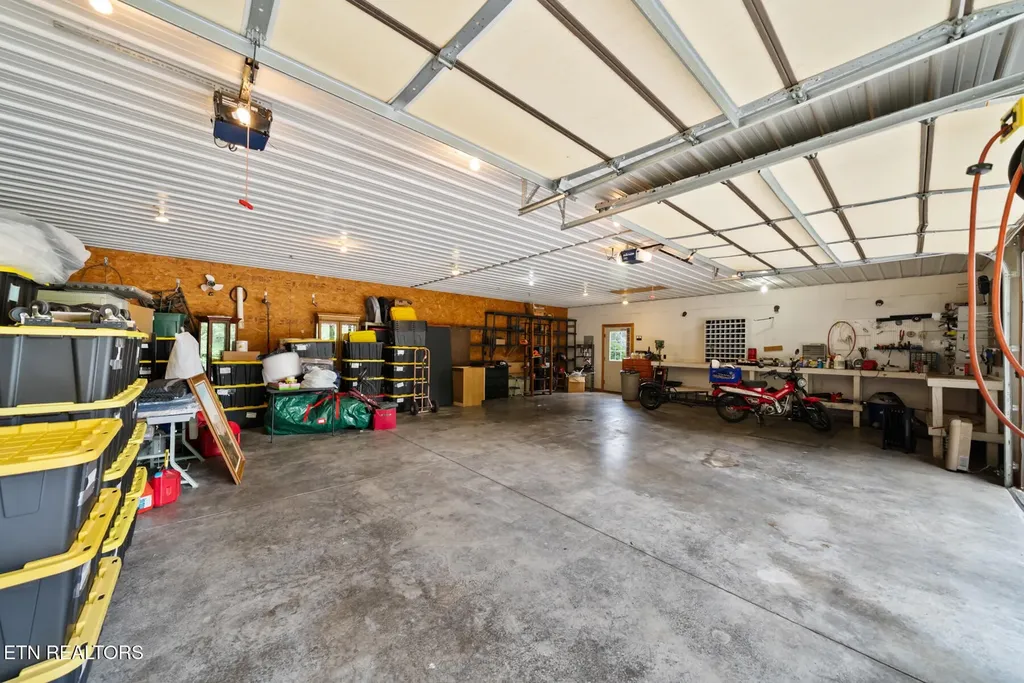600 Dave Garrett Road Crossville TN 38571