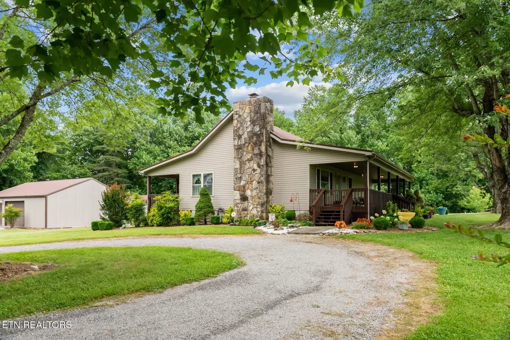 600 Dave Garrett Road Crossville TN 38571