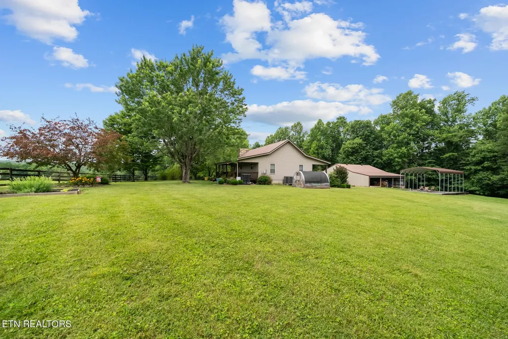 600 Dave Garrett Road Crossville TN 38571