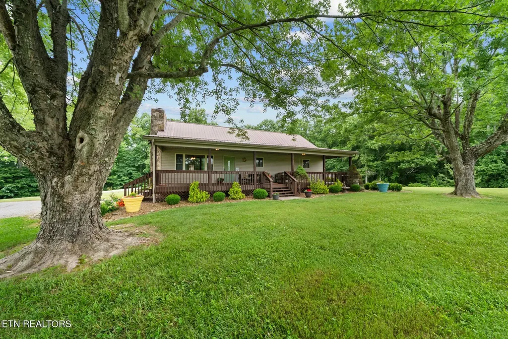 600 Dave Garrett Road Crossville TN 38571