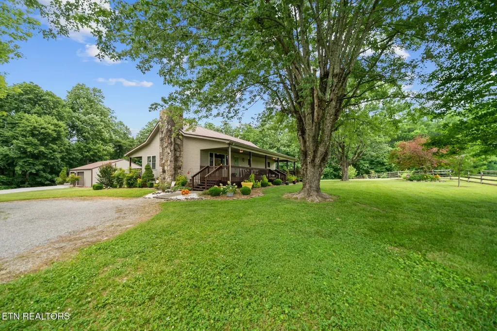 600 Dave Garrett Road Crossville TN 38571