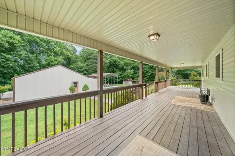 600 Dave Garrett Road Crossville TN 38571