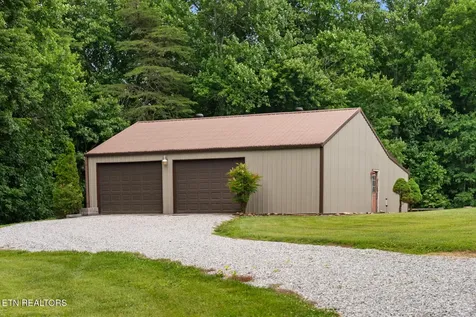 600 Dave Garrett Road Crossville TN 38571