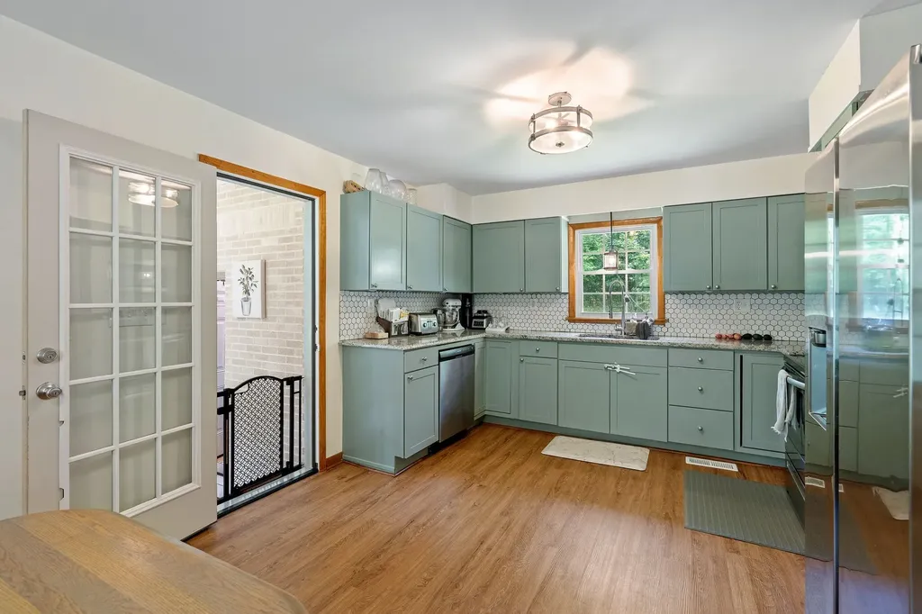 8531 Pinewood Lyles TN 37098
