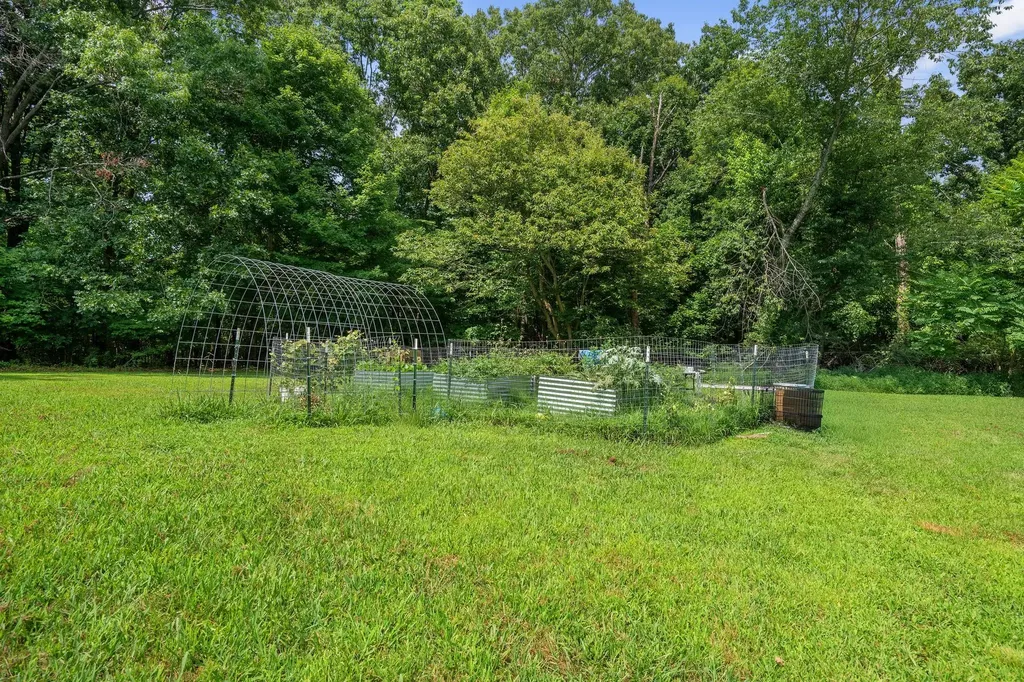 8531 Pinewood Lyles TN 37098