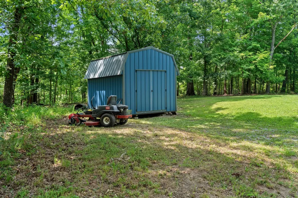 8531 Pinewood Lyles TN 37098