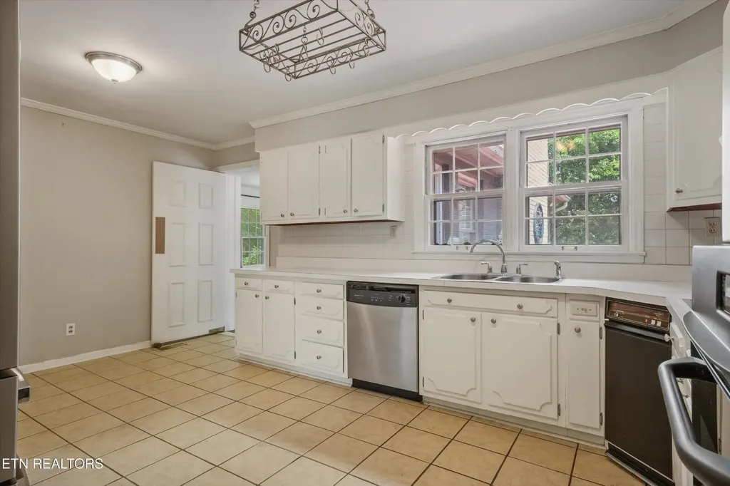 5403 E Sunset Road Knoxville TN 37914