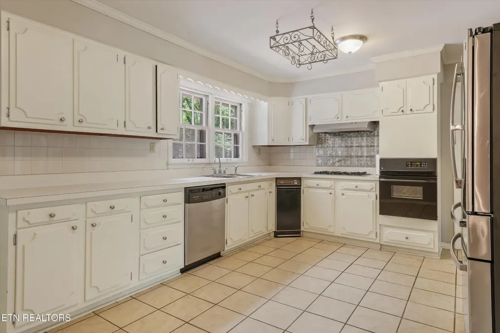 5403 E Sunset Road Knoxville TN 37914