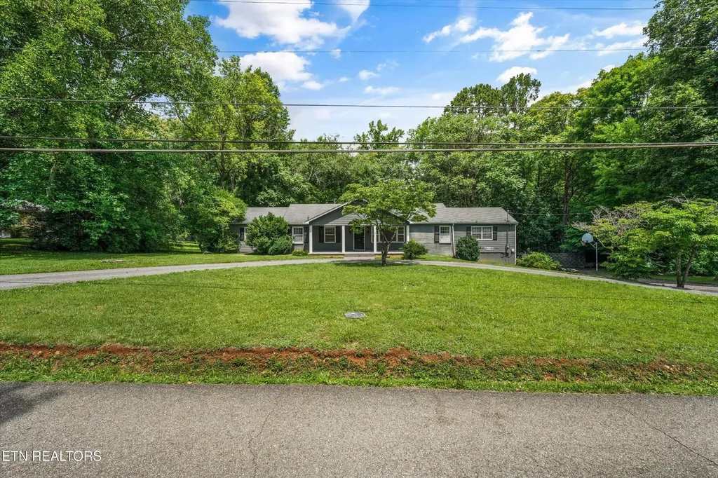 5403 E Sunset Road Knoxville TN 37914