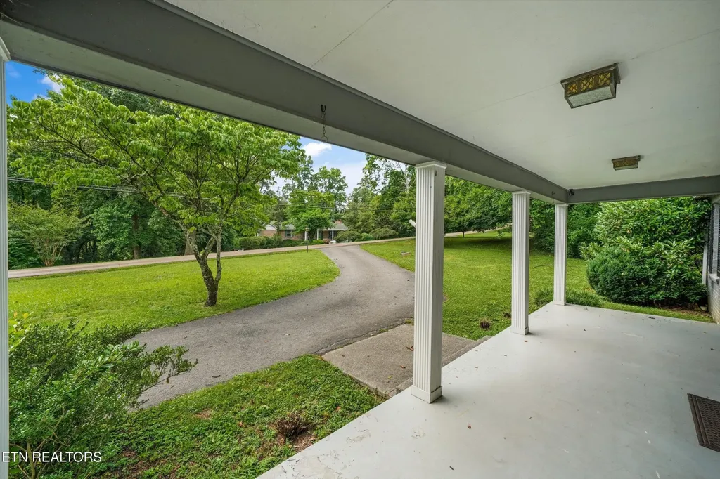 5403 E Sunset Road Knoxville TN 37914