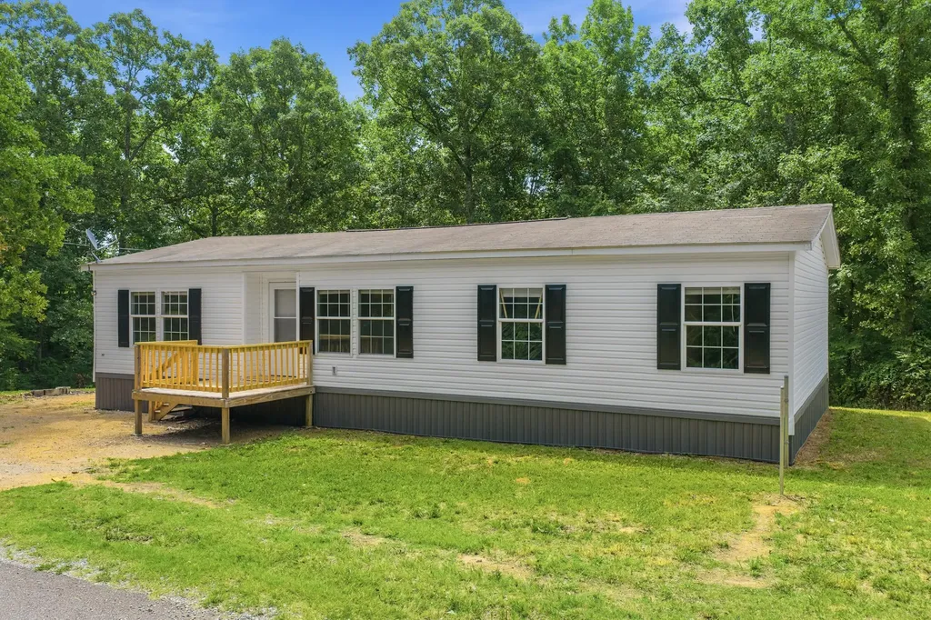2625 Horny Head Creek Road Parsons TN 38363