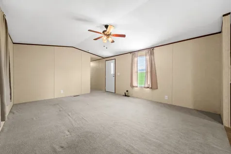 10 Light Lane Kelso TN 37348