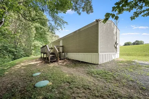 10 Light Lane Kelso TN 37348