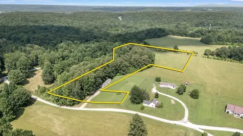 10 Light Lane Kelso TN 37348