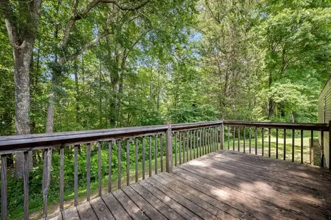 10 Light Lane Kelso TN 37348