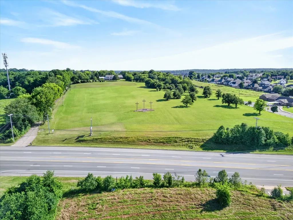 1231 Tiny Town Road Clarksville TN 37042