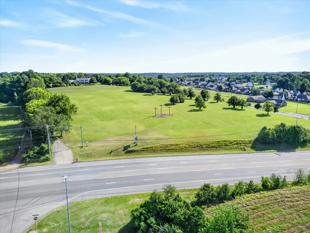 1231 Tiny Town Road Clarksville TN 37042