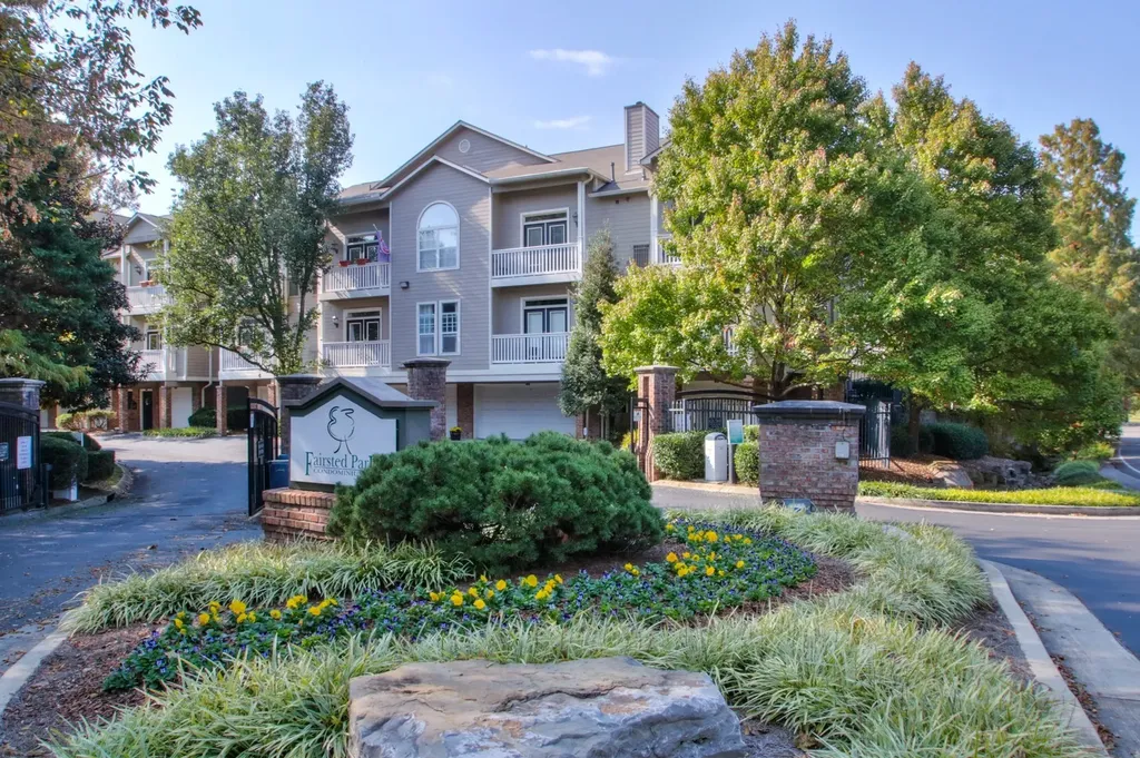 2065 Stokes Lane Nashville TN 37215