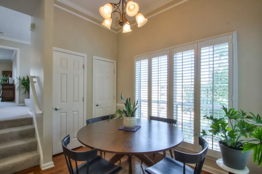 2065 Stokes Lane Nashville TN 37215