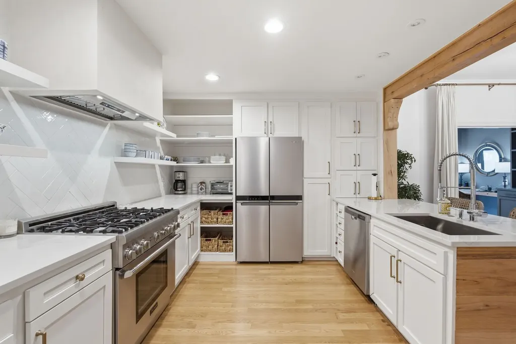 4400 Belmont Park Terrace Nashville TN 37215