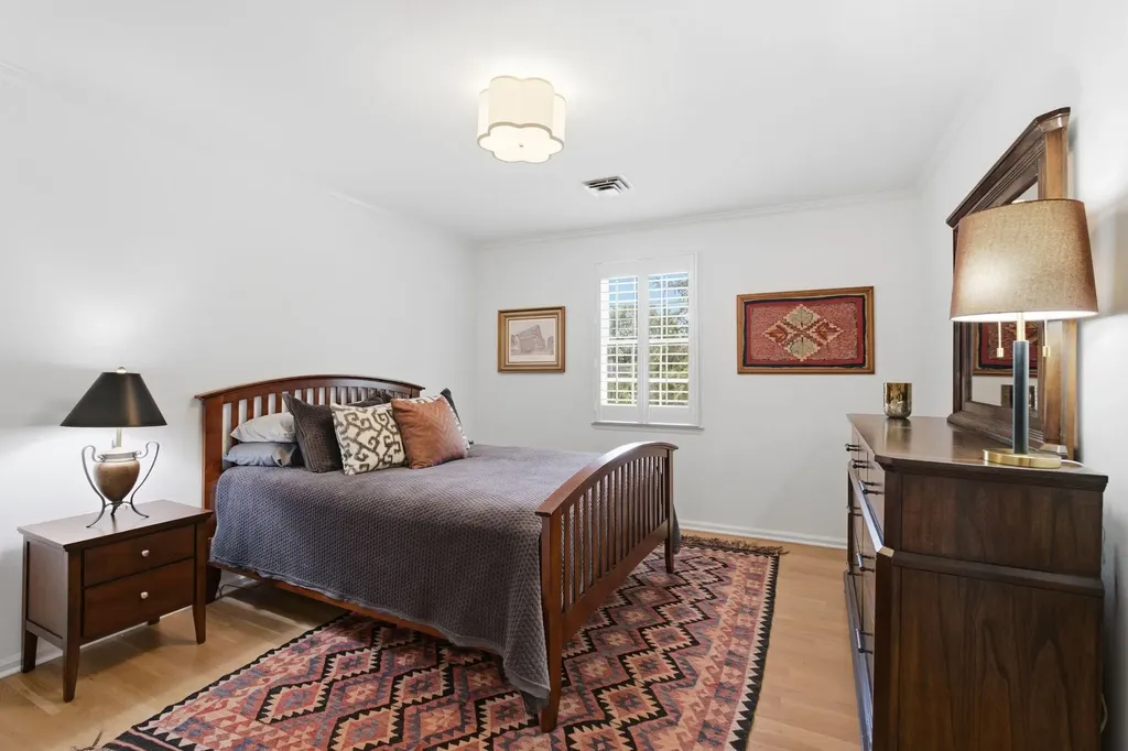 4400 Belmont Park Terrace Nashville TN 37215
