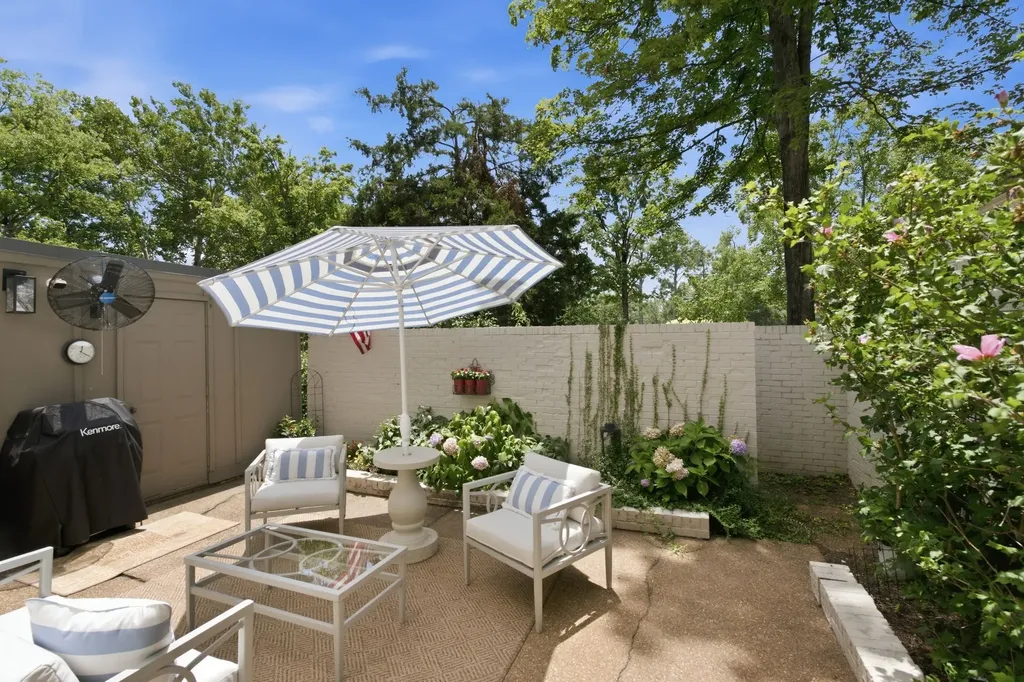 4400 Belmont Park Terrace Nashville TN 37215