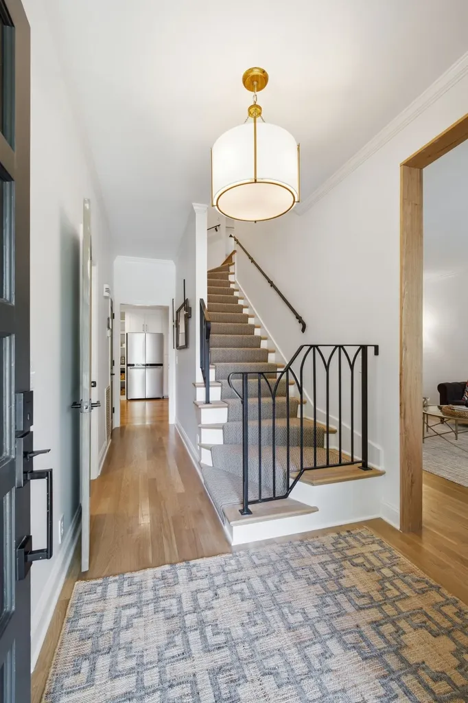 4400 Belmont Park Terrace Nashville TN 37215
