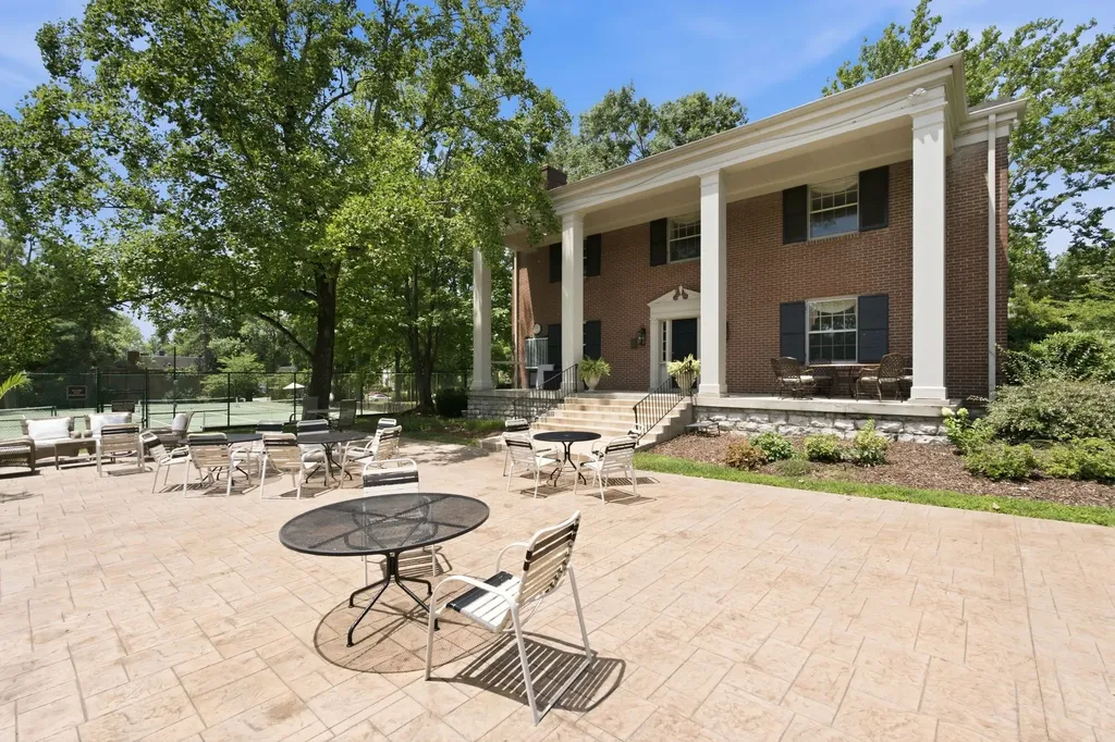 4400 Belmont Park Terrace Nashville TN 37215