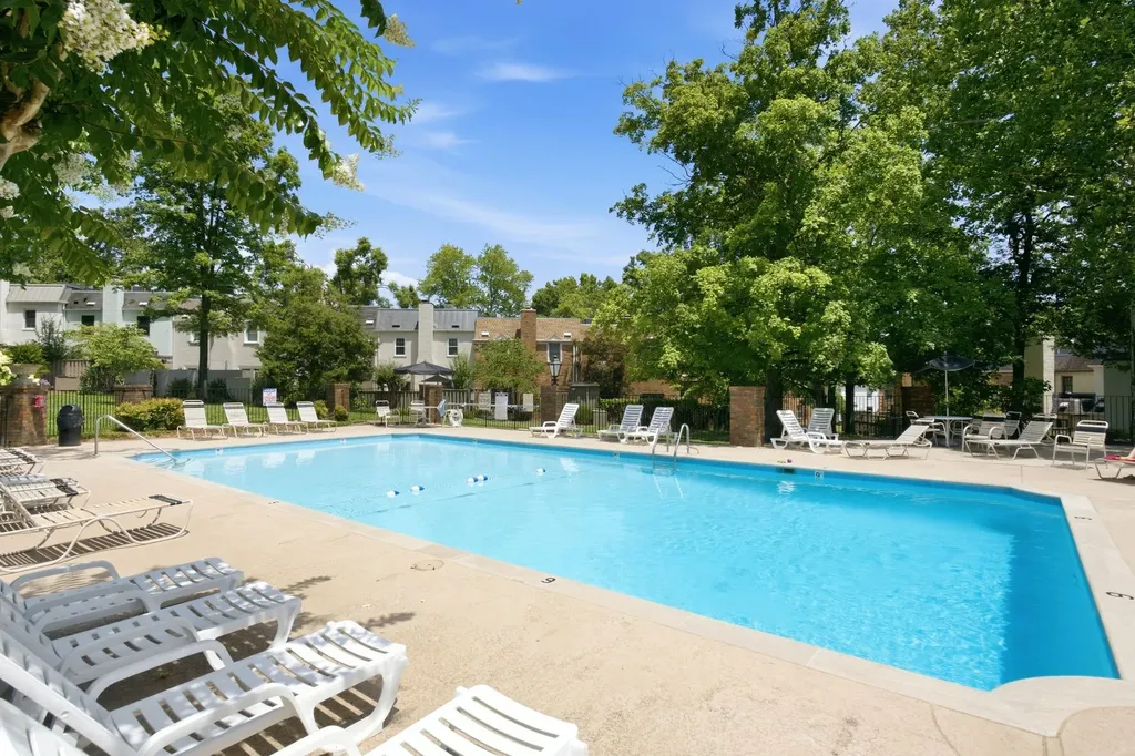 4400 Belmont Park Terrace Nashville TN 37215