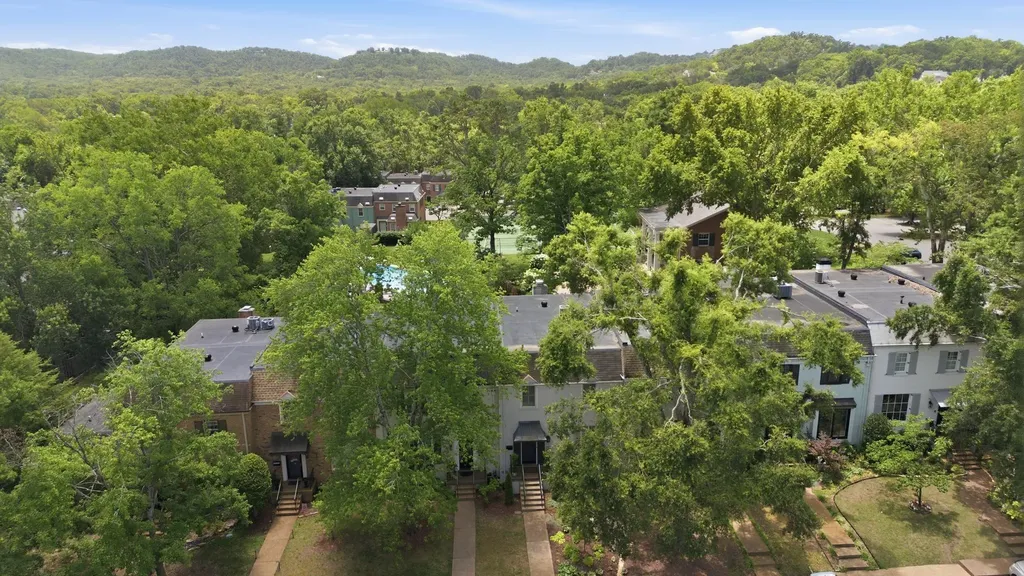 4400 Belmont Park Terrace Nashville TN 37215