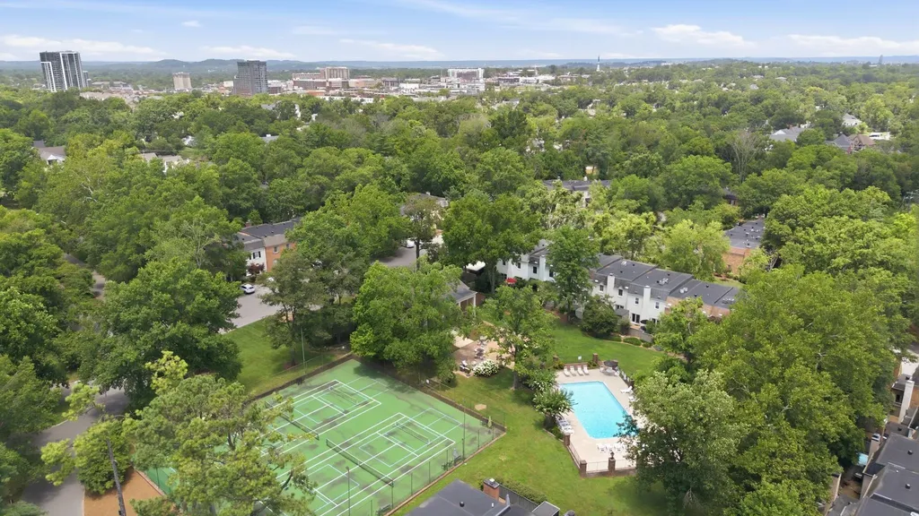 4400 Belmont Park Terrace Nashville TN 37215