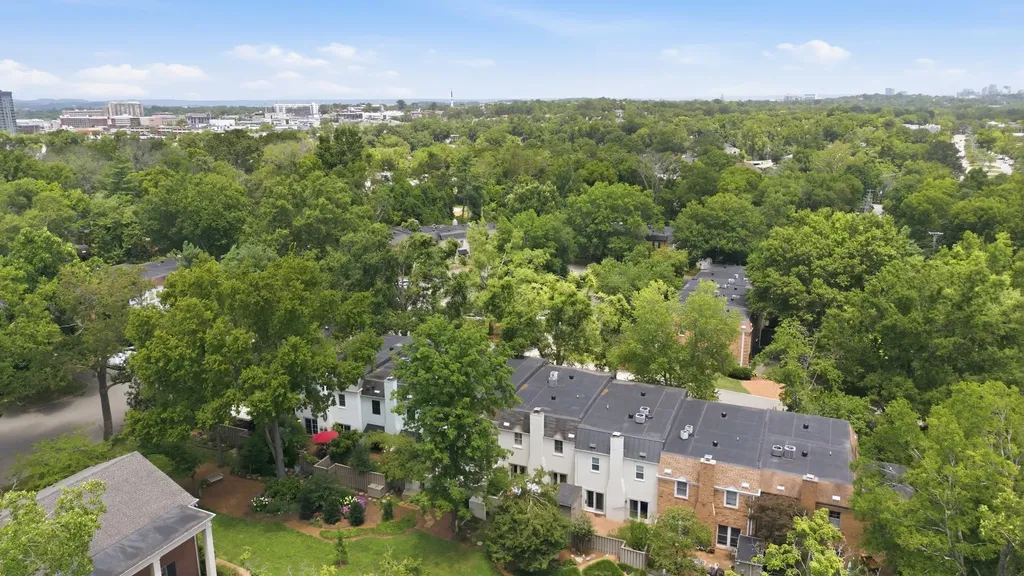4400 Belmont Park Terrace Nashville TN 37215