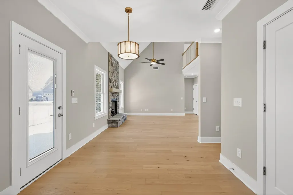 5609 Sinclair Street Murfreesboro TN 37127