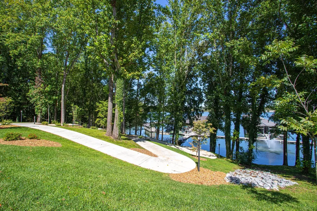 44 Hammock Drive Winchester TN 37398
